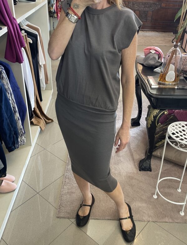ABITO IN MAGLIA